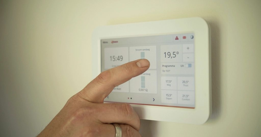 AC Tripping the Breaker in Riyadh Summer? Electrical Causes Explained